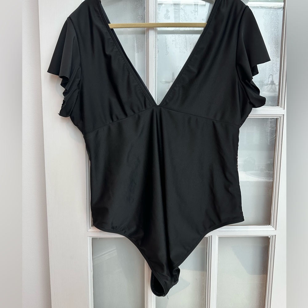 SHEIN Black & Pink Floral One Piece Swimsuit Cap Ruffle Sleeves Plus Size 3X 3XL - Picture 5 of 10